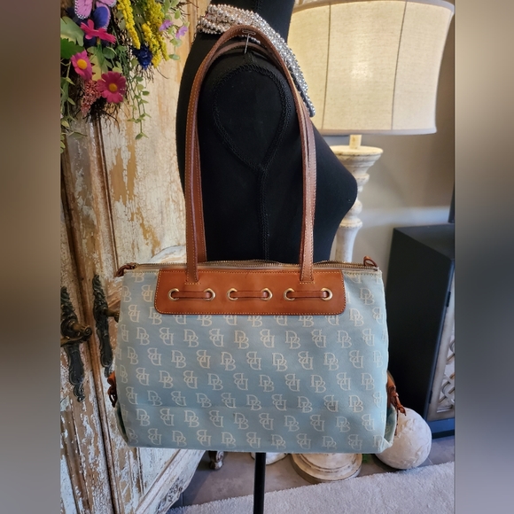 Dooney and Bourke Baby Blue and Ivory Logo Bag - Picture 8 of 12